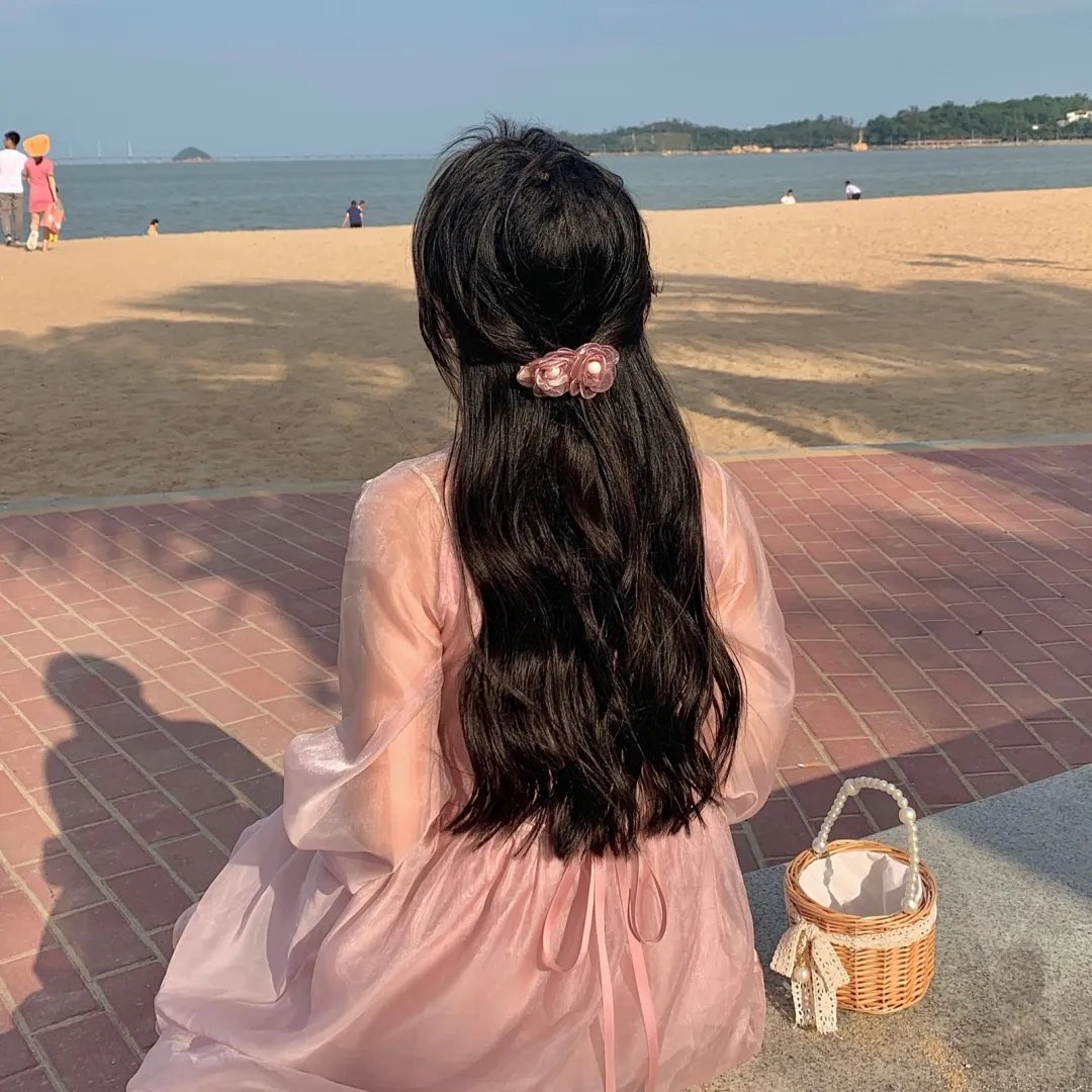 敦君与女朋友